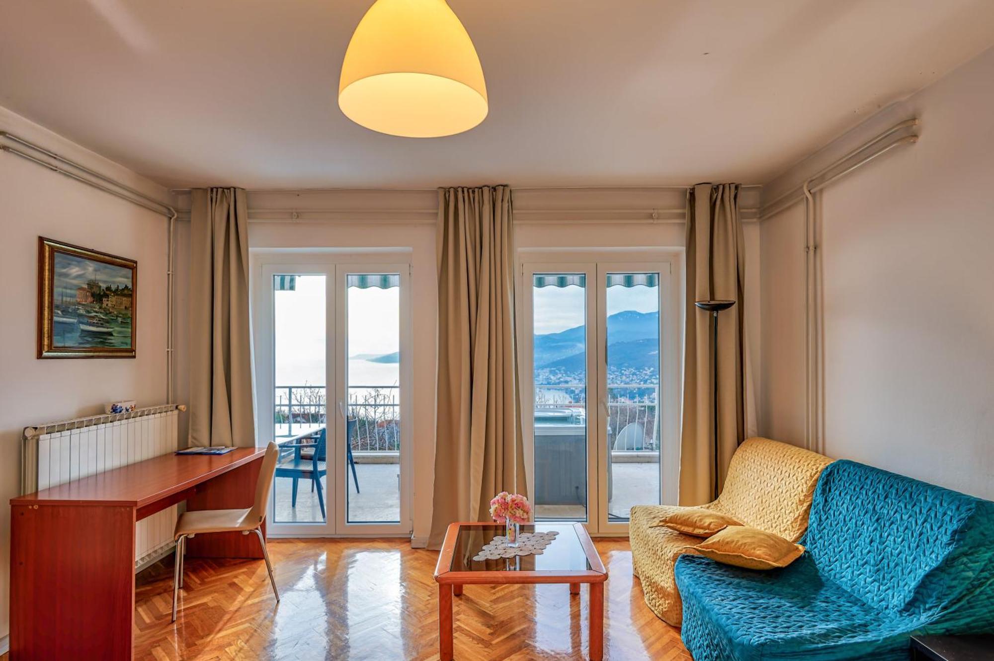 Apartmani Frlan Ii. Кастав Экстерьер фото