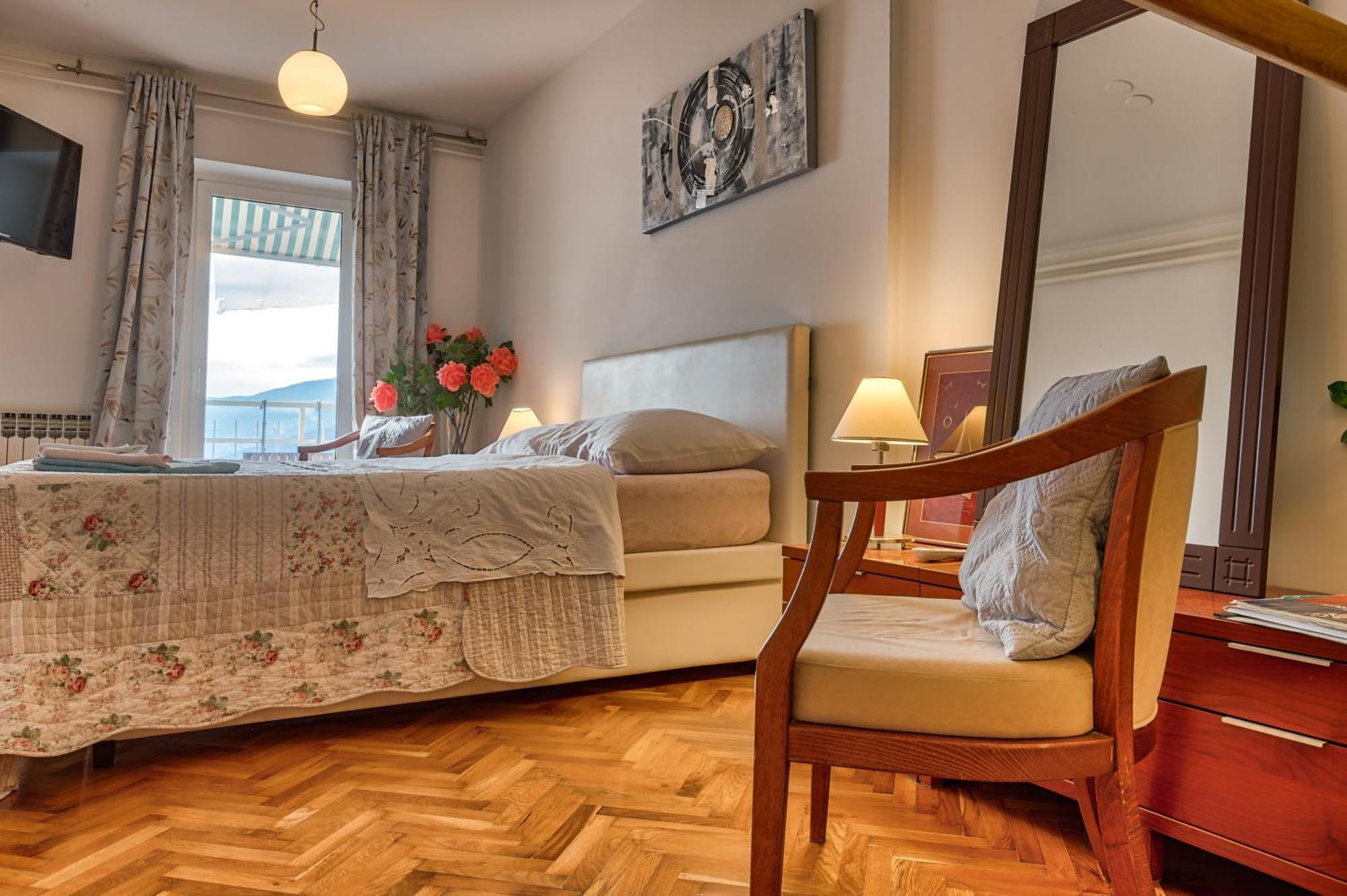 Apartmani Frlan Ii. Кастав Экстерьер фото